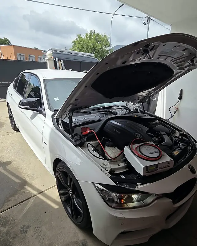BMW Série 3 — programmation en cours