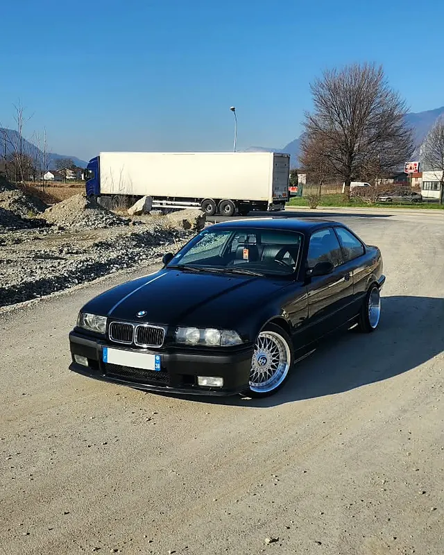 BMW Série 3 E36